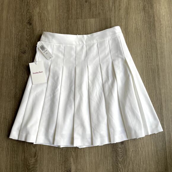 Sunday Best Dresses & Skirts - NWT Sunday Best Olive Mini White Size 4